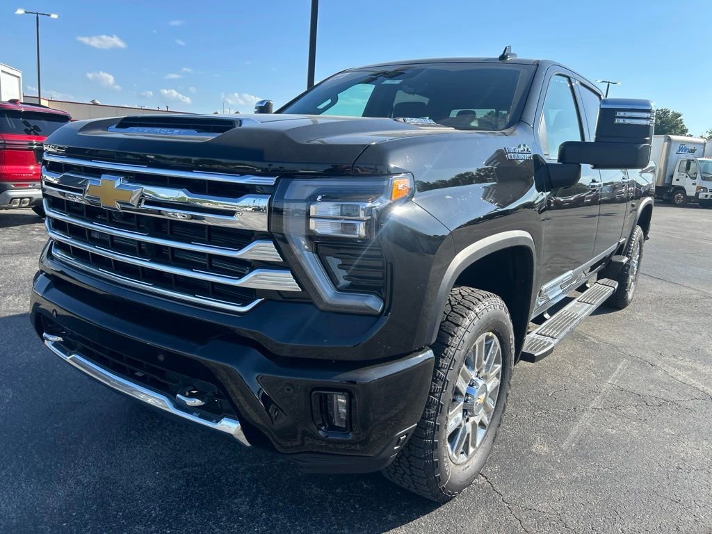 New 2026 Black Chevrolet High Country image 8