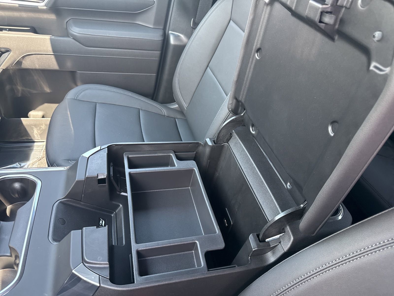 2025 GMC Sierra 3500HD SLT - Photo 24