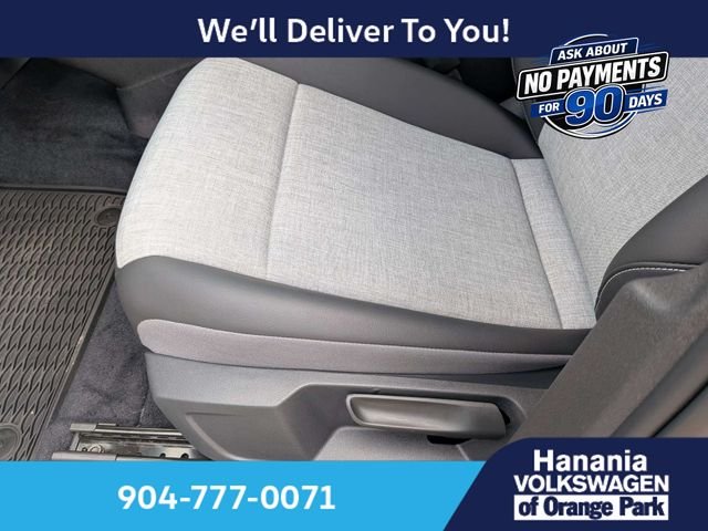 Used 2025 White Volkswagen Pro image 21