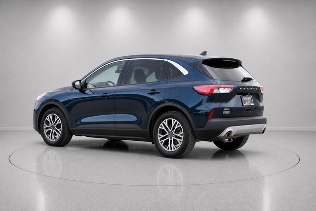 Used 2022 Blue Ford SEL image 5
