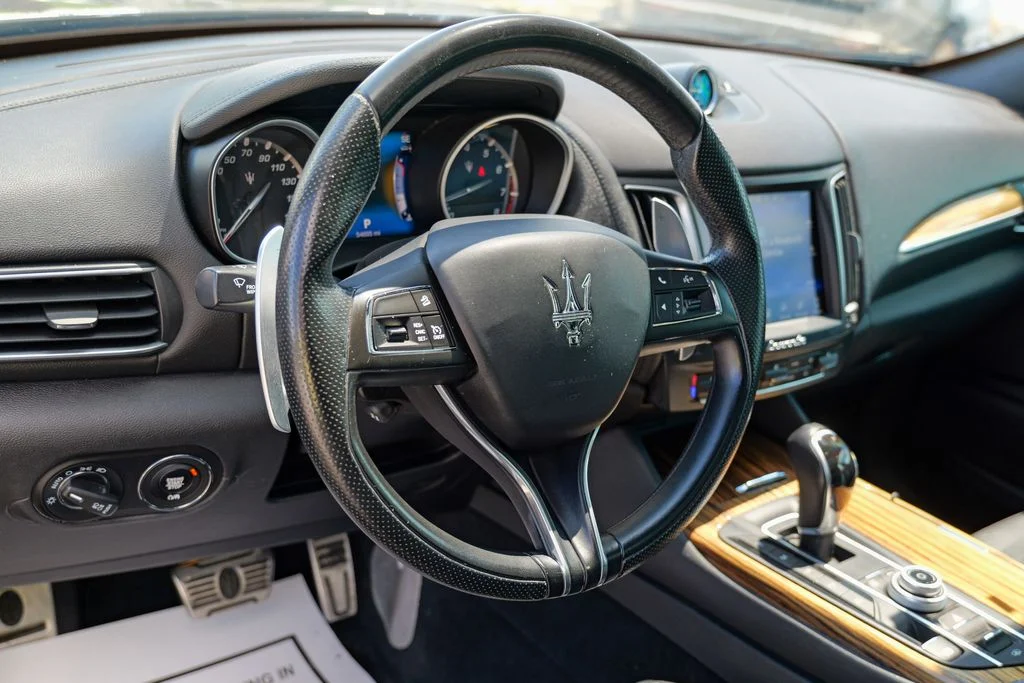 Used 2017  Maserati S image 20