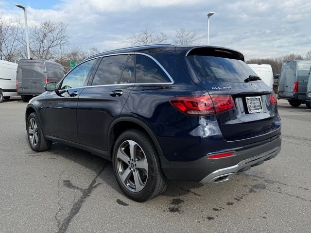 Certified Used 2022 Blue Mercedes-Benz GLC 300 image 5