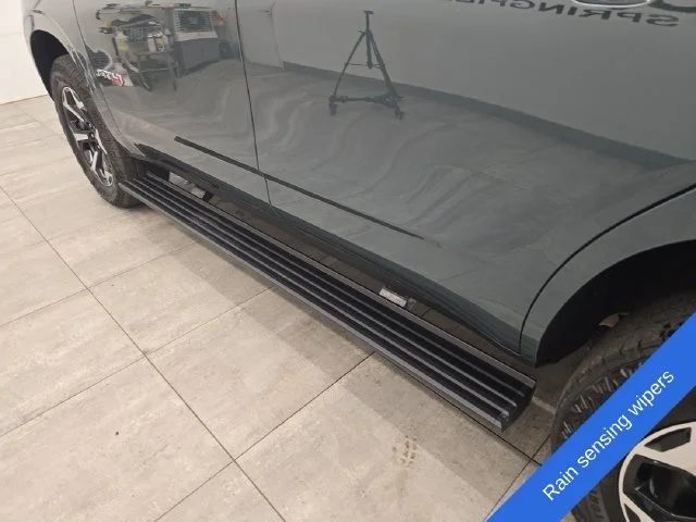 Used 2026 Midnight Pine GMC AT4 image 26