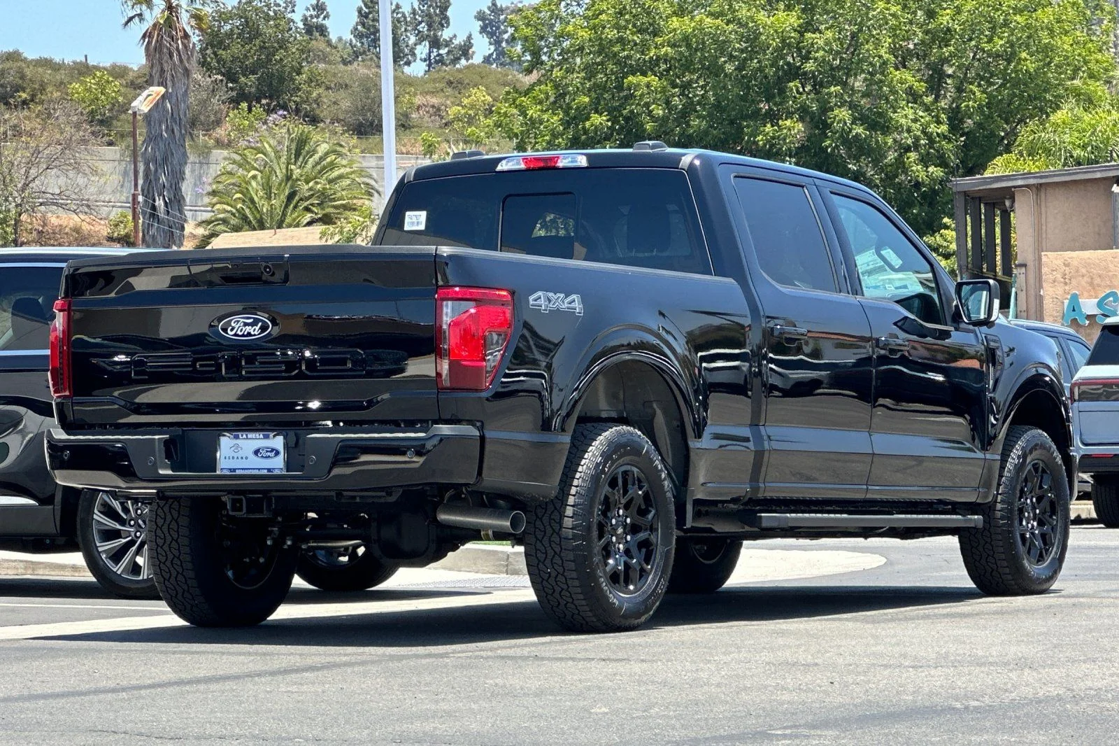 New 2026 Agate Black Metallic Ford XLT image 3