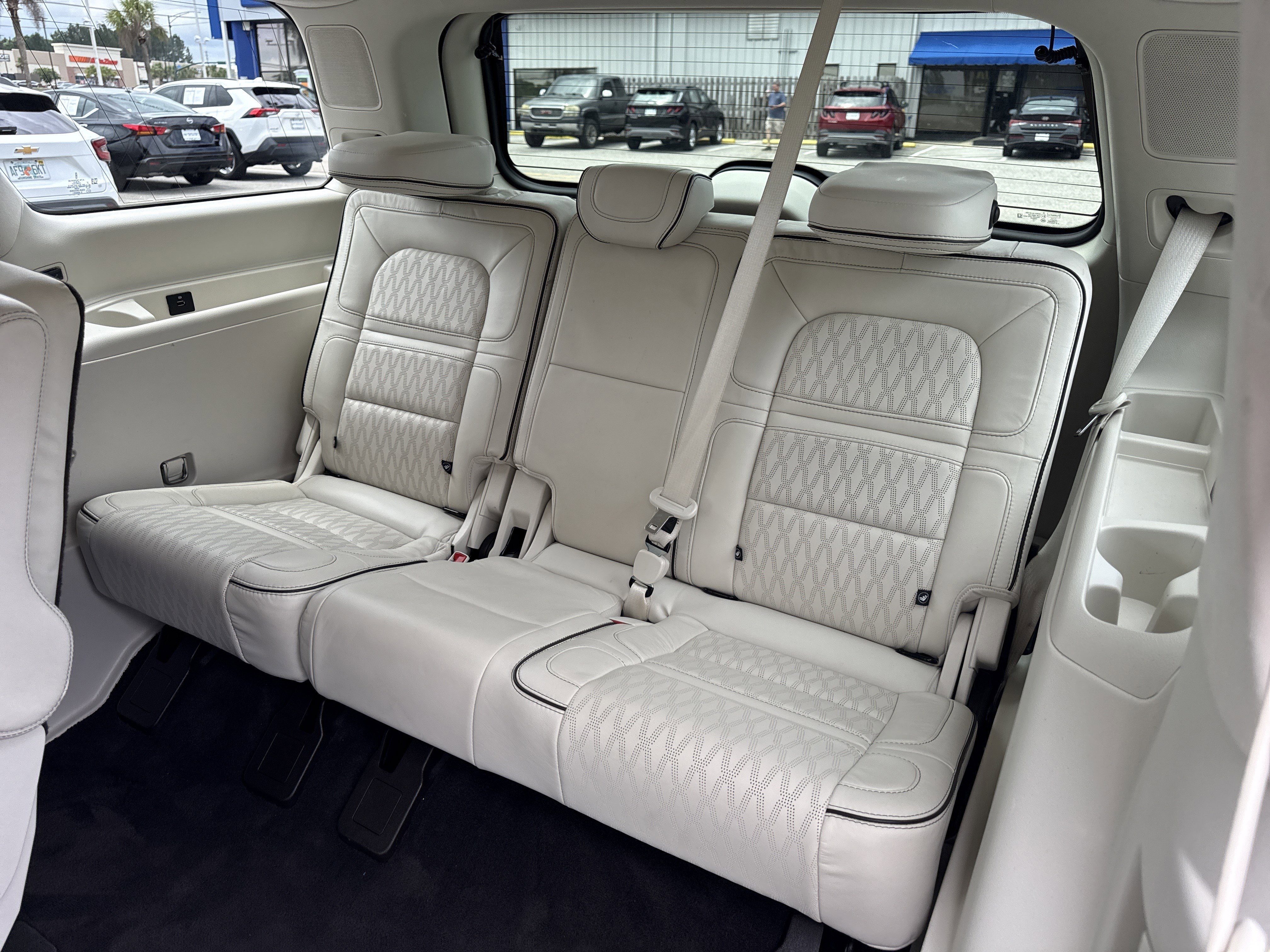 Used 2021 Pristine White Lincoln Black Label image 14