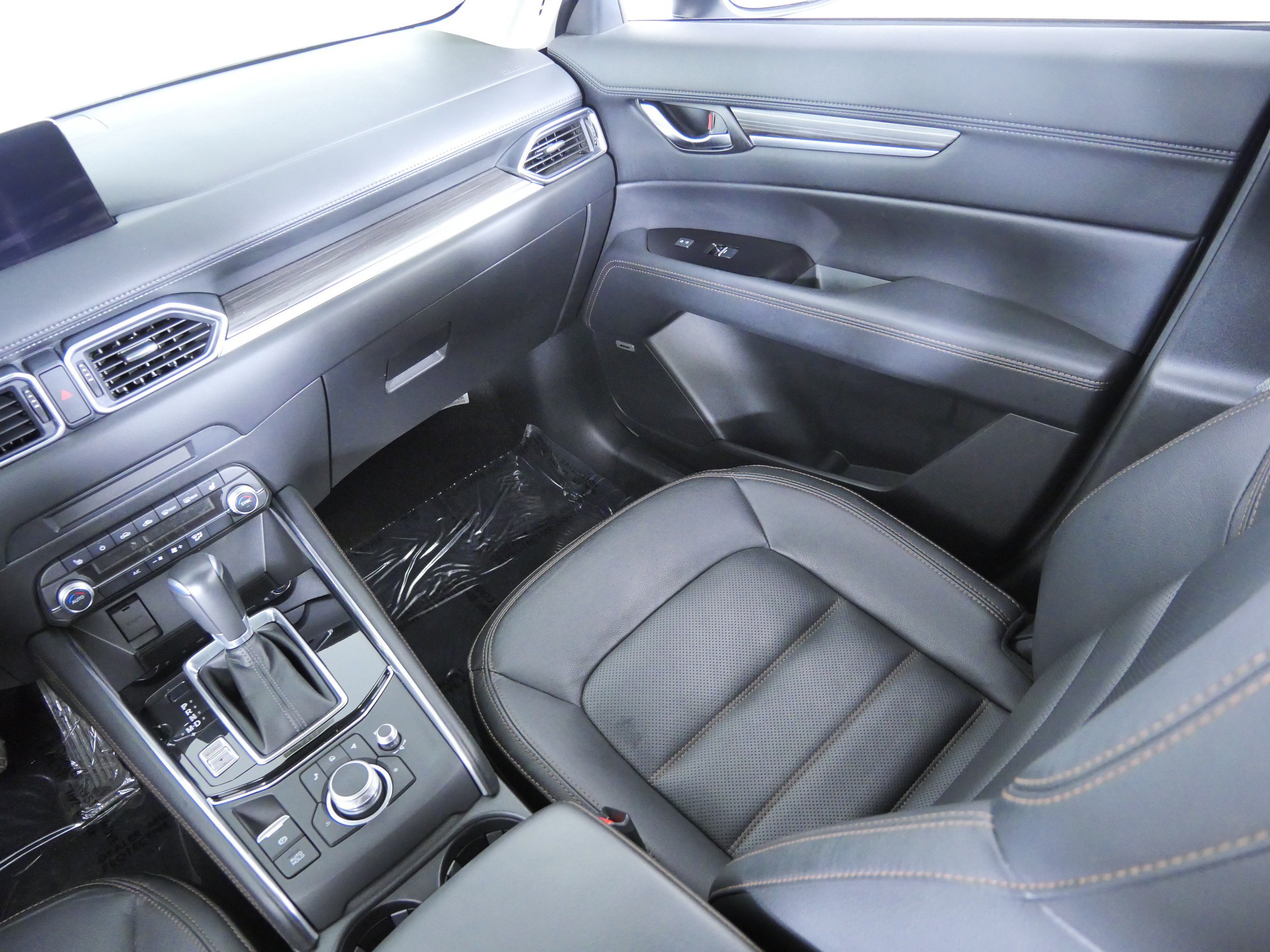 Certified Used 2023 Rhodium White Metallic Mazda 2.5 S Premium Package image 11