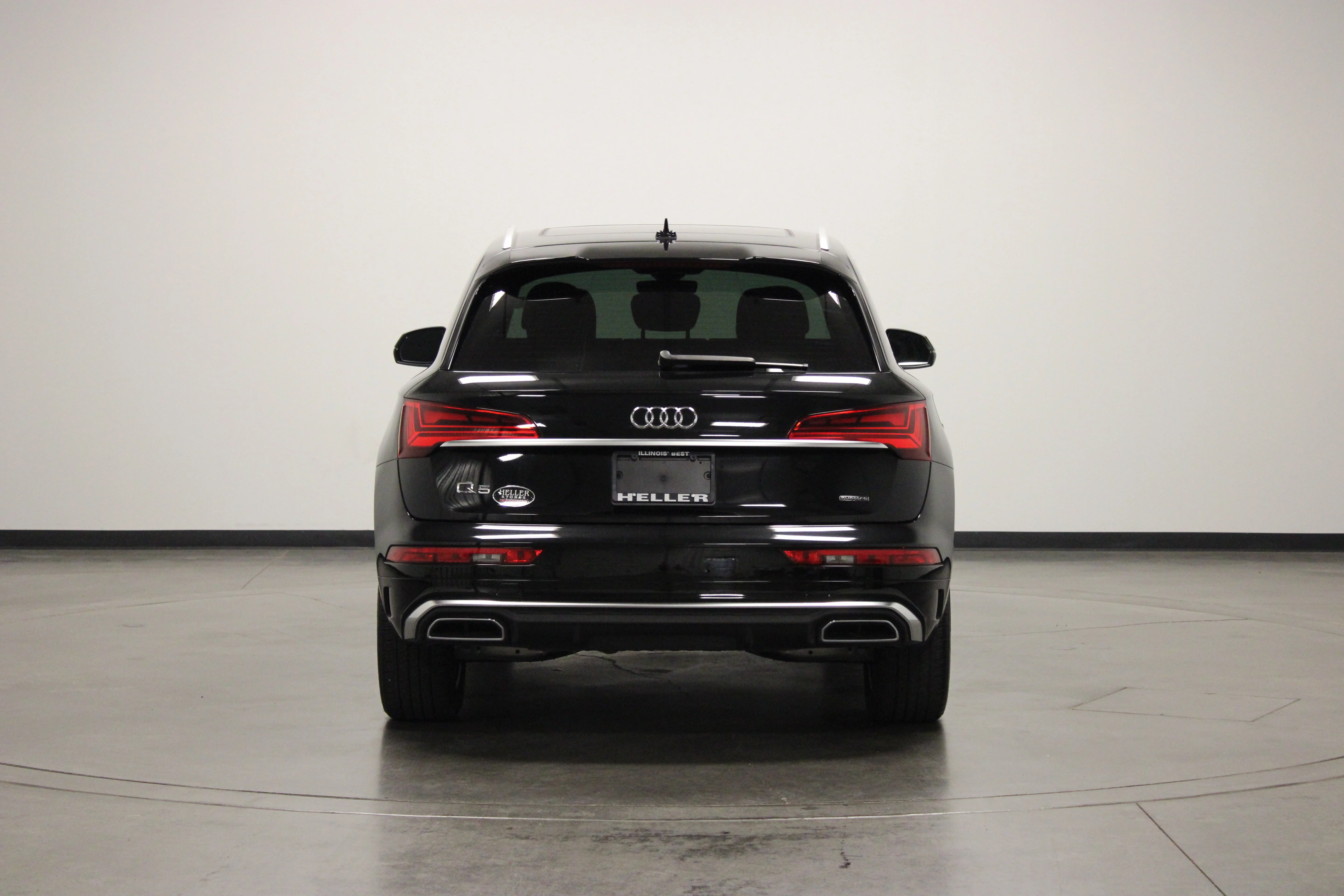 Used 2023 Black Metallic Audi 45 S line Premium image 7