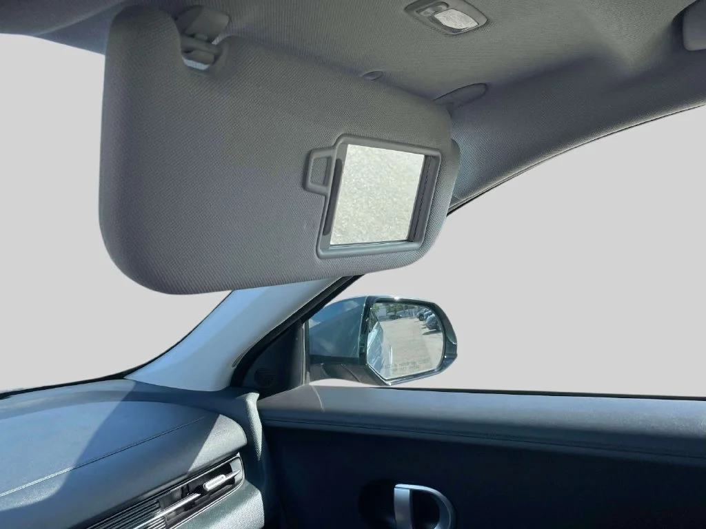 Certified Used 2022 Green Hyundai Limited image 33