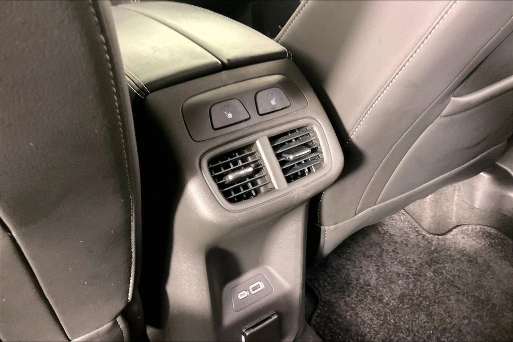 Used 2023 Black Buick Avenir image 8