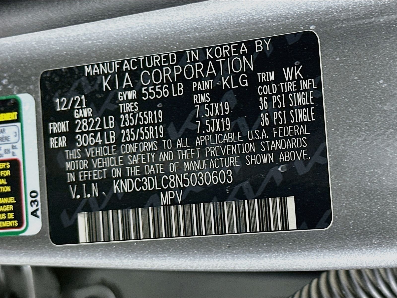 Used 2022 Steel Gray Kia Wind image 32
