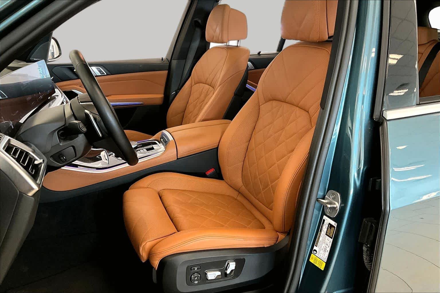 Used 2024 Blue Ridge Mountain Metallic BMW sDrive40i image 7