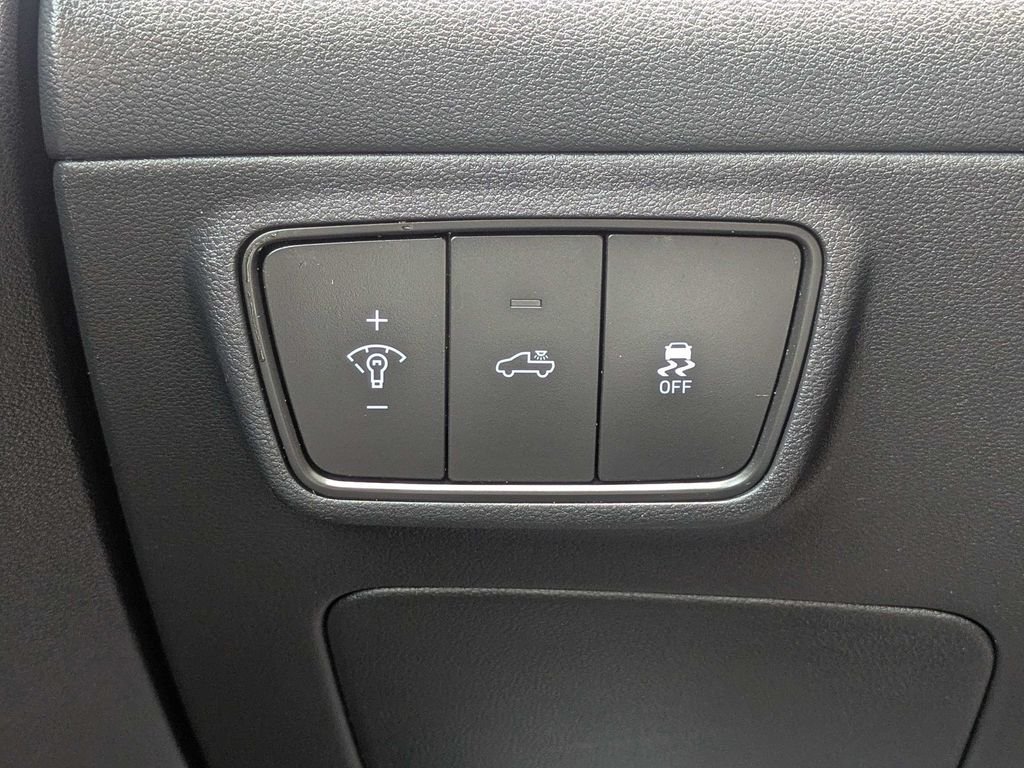 Used 2024 Gray Hyundai SEL image 24