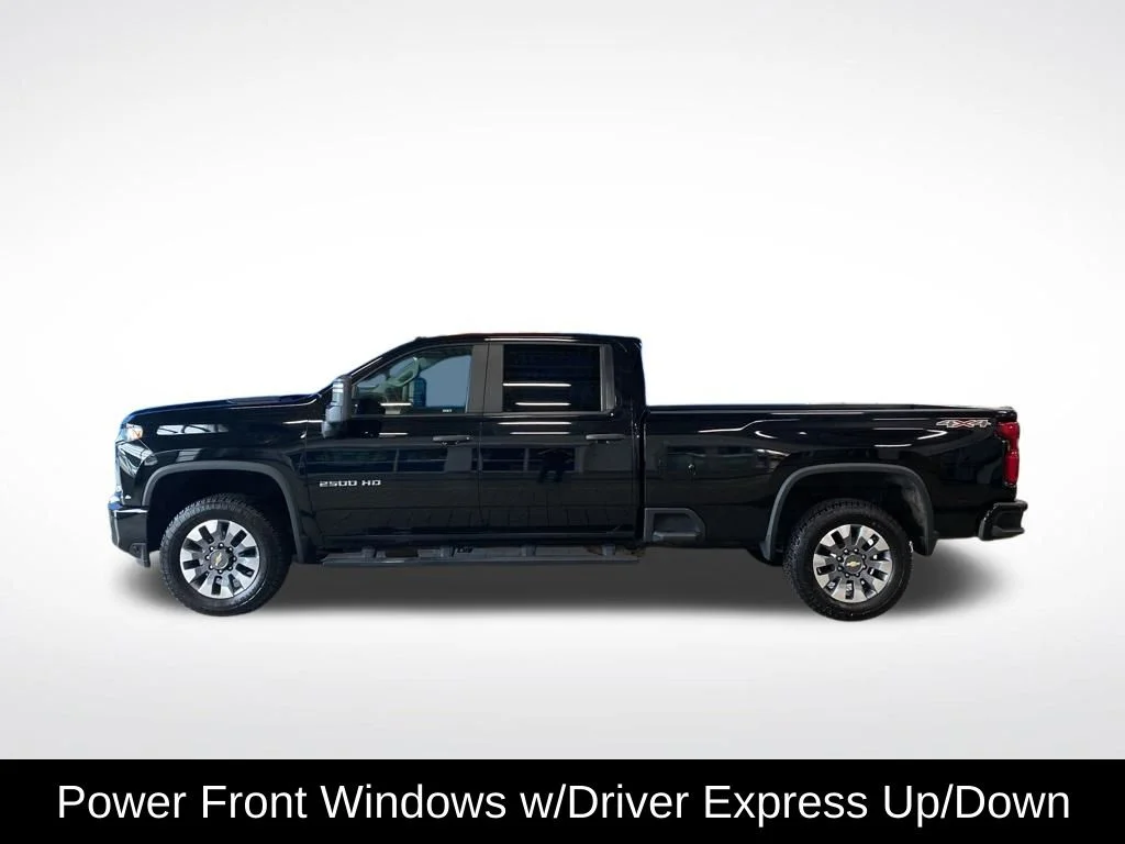 Used 2021 Black Chevrolet Custom image 16