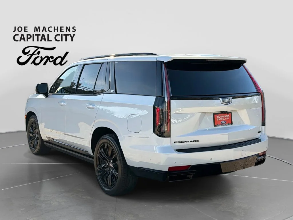Used 2021 Crystal White Tri-Coat Cadillac Sport image 8