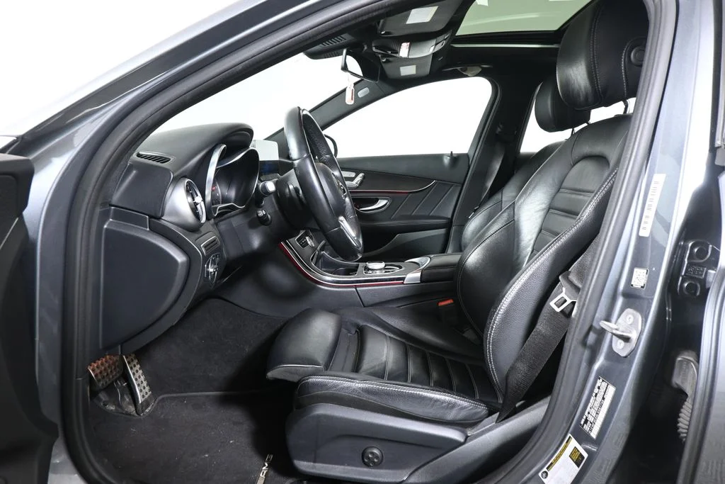 Used 2020 Silver Mercedes-Benz C 300 image 3