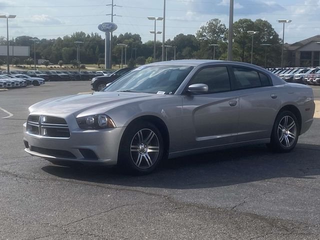 Used 2013 Silver Dodge SE image 6