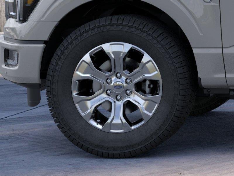 New 2026 Avalanche Gray Ford Platinum image 4
