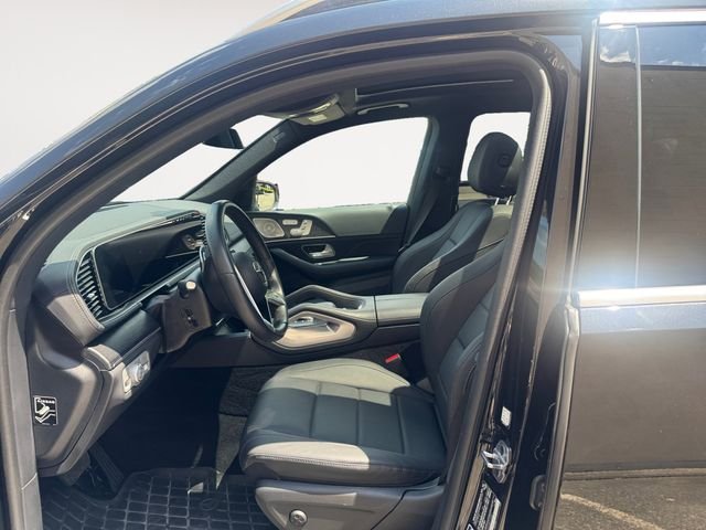 Certified Used 2025 Obsidian Black Metallic Mercedes-Benz GLS 450 image 11