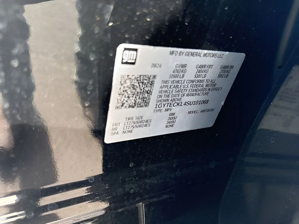 Used 2025 Black Cadillac Luxury 1 image 34