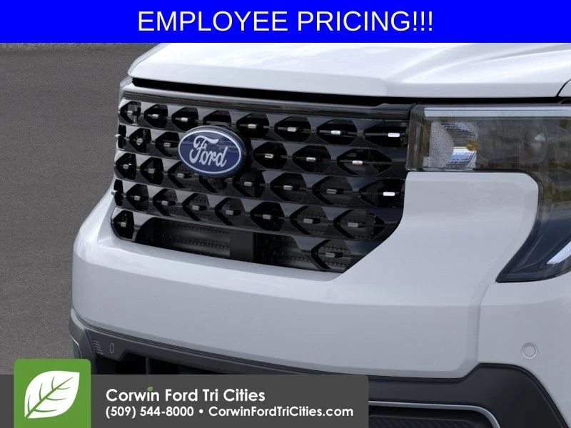 New 2026 Oxford White Ford Lariat image 18