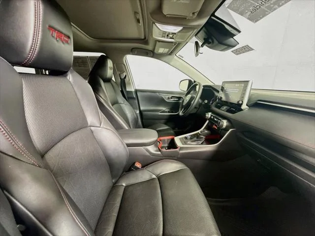 Certified Used 2022 CAVALRY BLUE Toyota  image 29