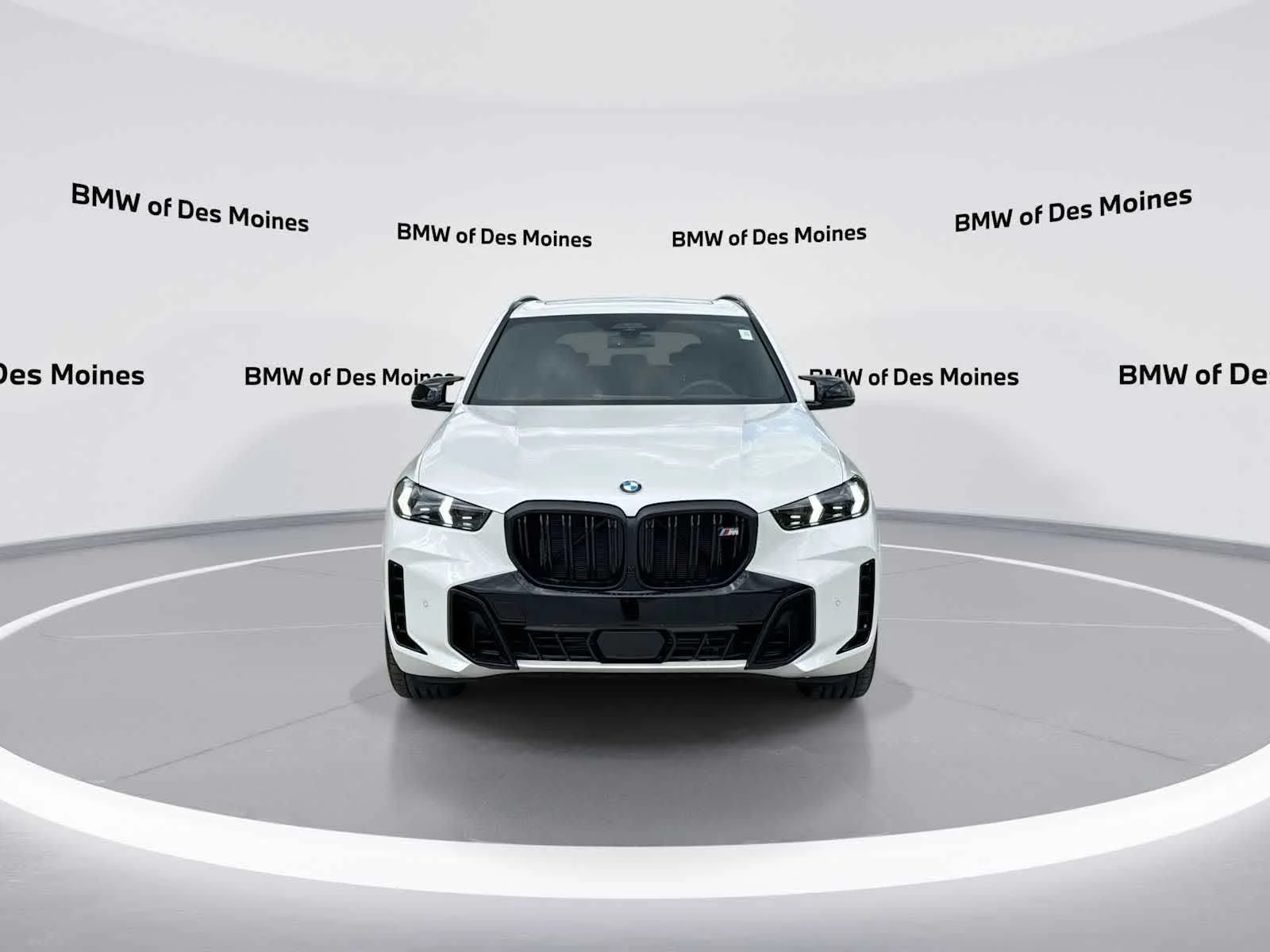 New 2026 Mineral White Metallic BMW M60i image 3