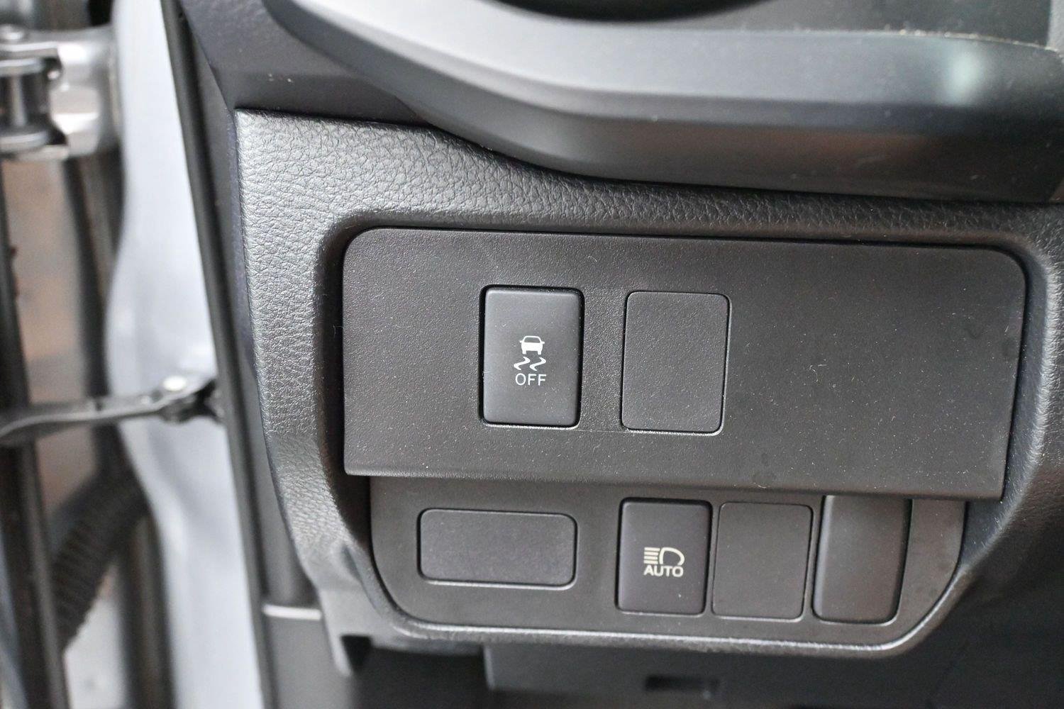 Used 2021 Silver Sky Metallic Toyota SR image 26