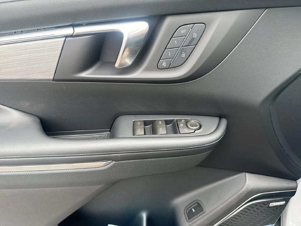New 2027 Moonstone Gray Metallic Buick Preferred image 23