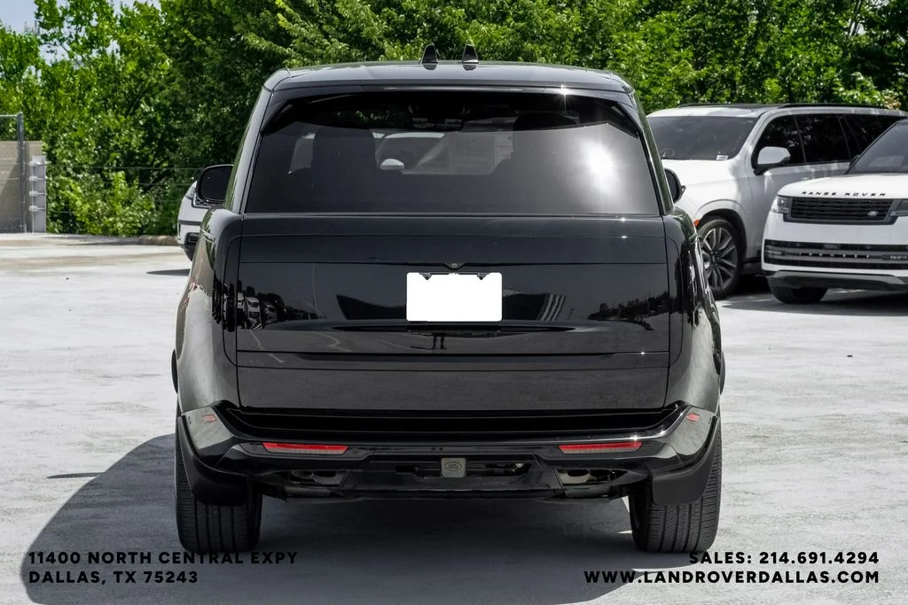 Used 2023 Black Land Rover Autobiography image 7