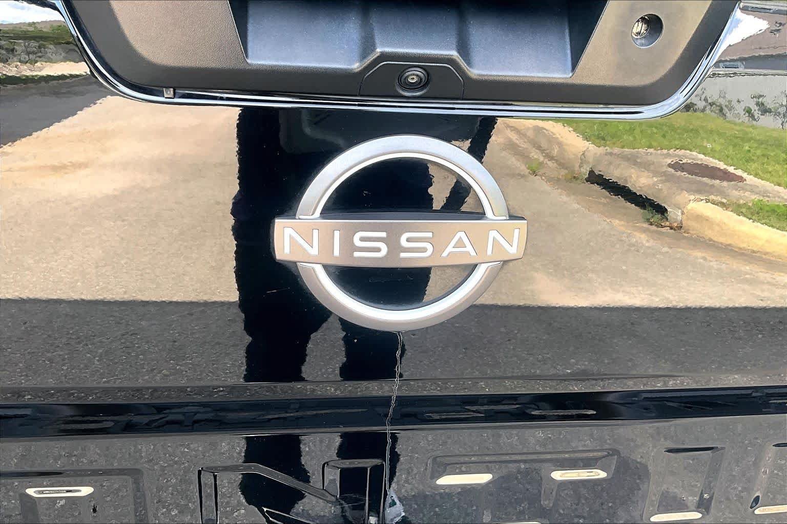 Certified Used 2022 Super Black Nissan SV image 30