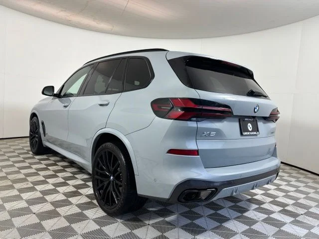 Used 2024 Brooklyn Grey Metallic BMW xDrive40i image 5
