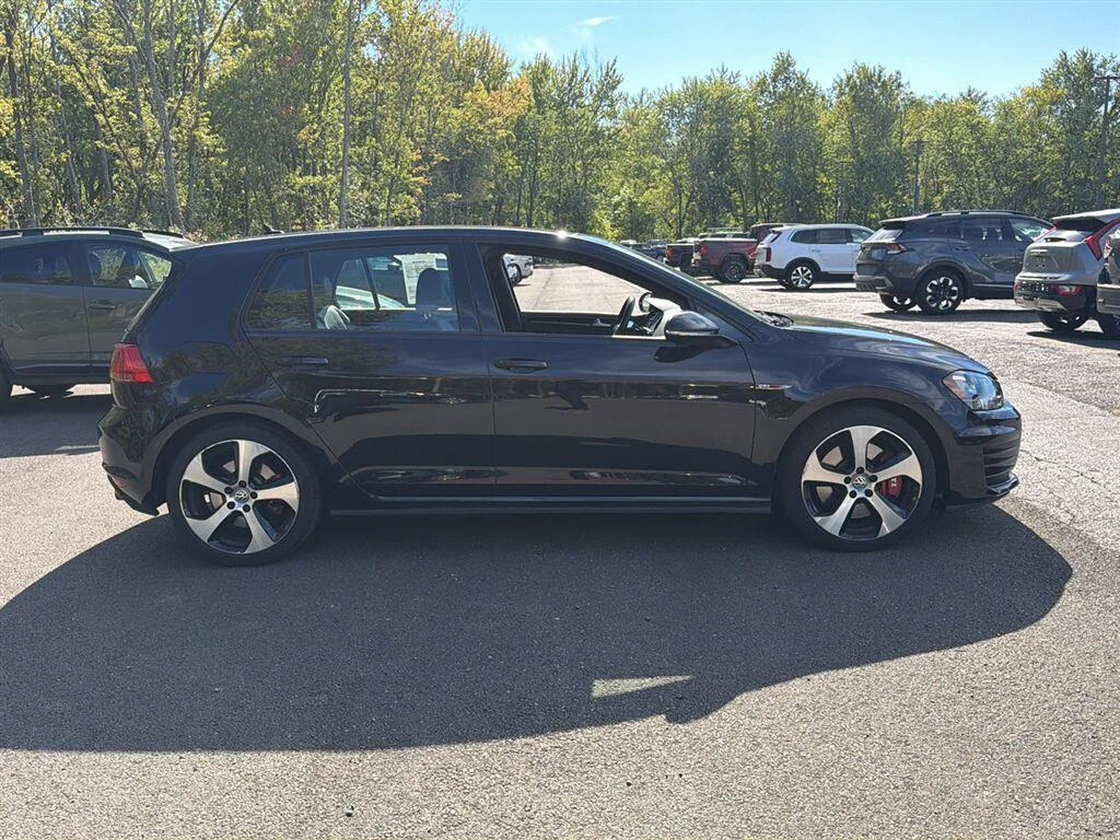 Used 2017 Deep Black Pearl Volkswagen S image 10