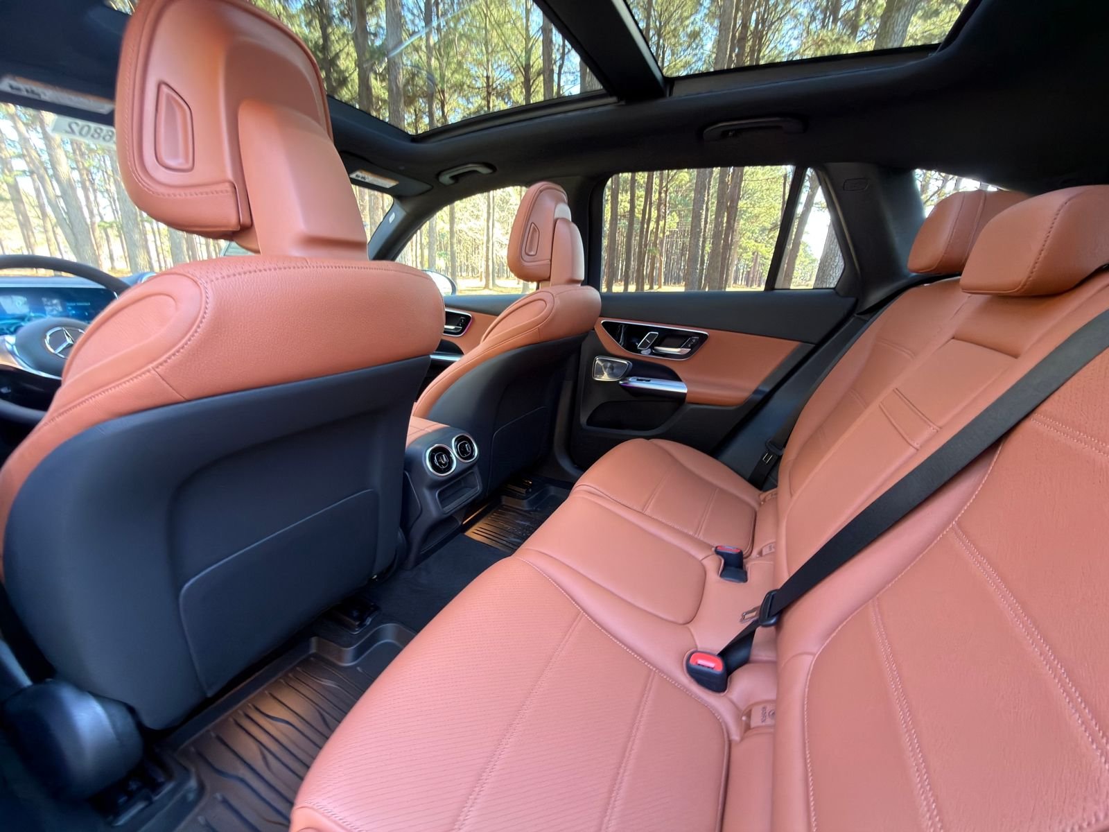 New 2026 Black Mercedes-Benz GLC 300 image 15