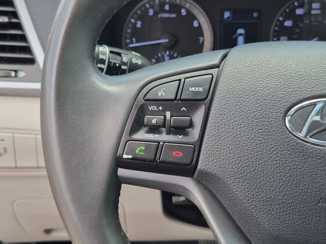 Used 2018 Molten Silver Hyundai Value image 20