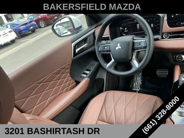 2025 Mitsubishi Outlander SEL - Photo 14