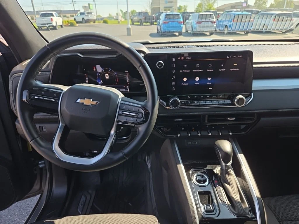 Used 2023 Gray Chevrolet LT image 29