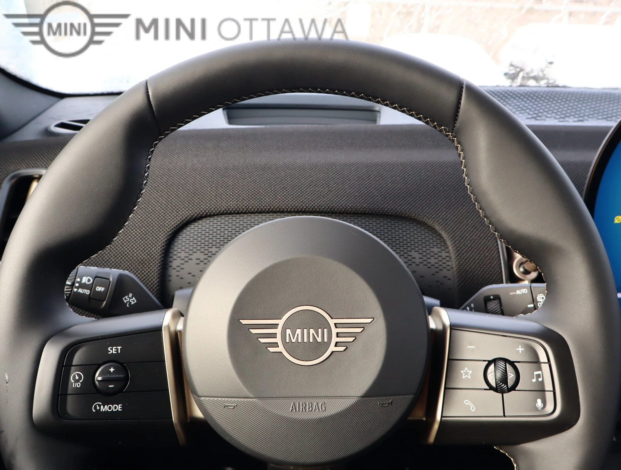 New 2027 Melting Silver III Metallic MINI Cooper S image 8