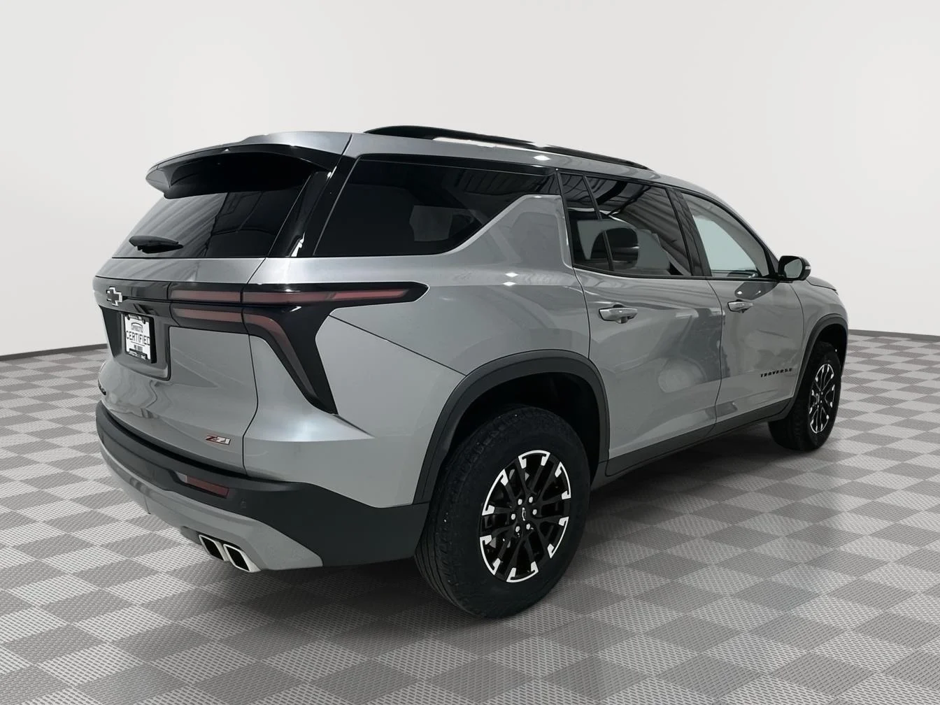 Used 2024 Sterling Gray Metallic Chevrolet Z71 image 5