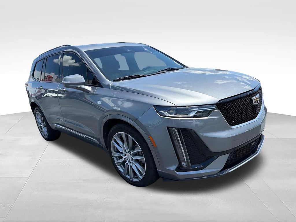 Used 2020 Gray Cadillac Sport image 7