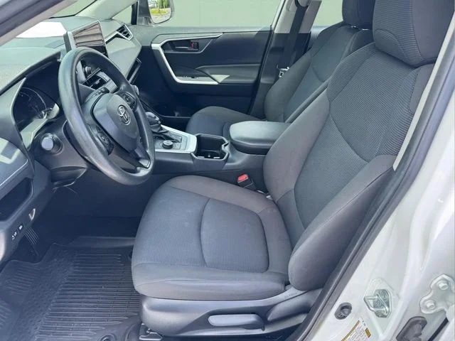 Used 2023 White Toyota LE image 5