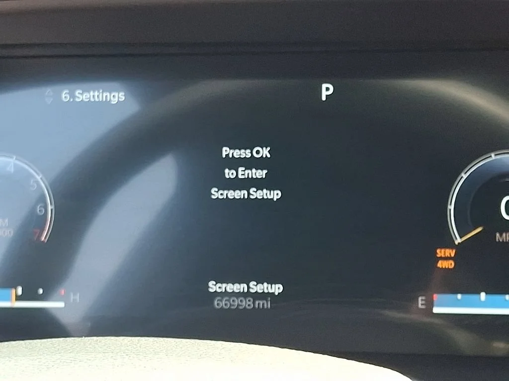 Used 2023 Gray Jeep Altitude 4x4 image 26