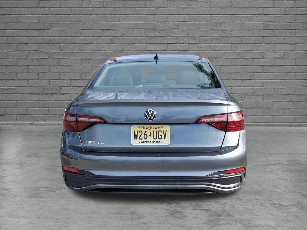 Certified Used 2024 Gray Volkswagen 1.5T S image 9
