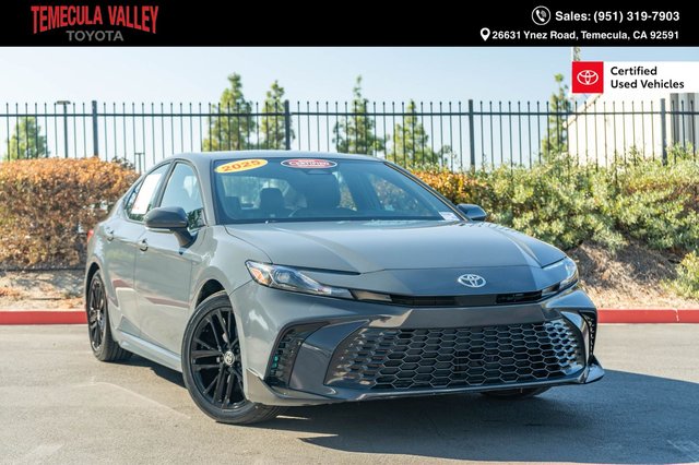 2025 Toyota Camry SE