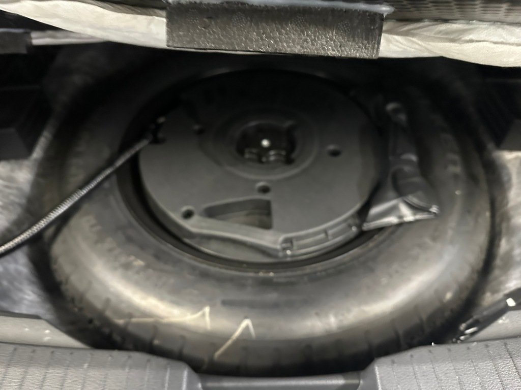 Used 2022 Gun Metallic Nissan Platinum image 26
