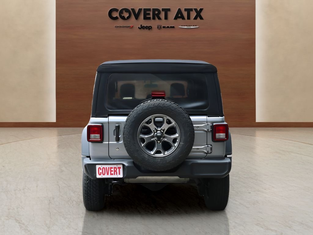 Used 2020 Silver Jeep Unlimited Sport image 4