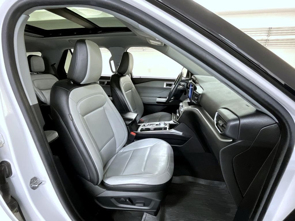 Used 2021 White Ford XLT image 15
