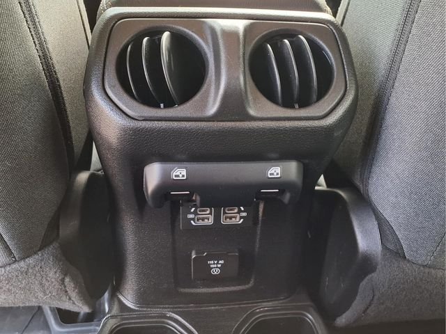 Used 2024 White Jeep Sahara image 26
