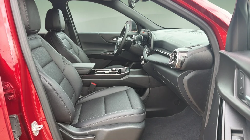 Used 2026 Radiant Red Tintcoat Chevrolet LT image 29