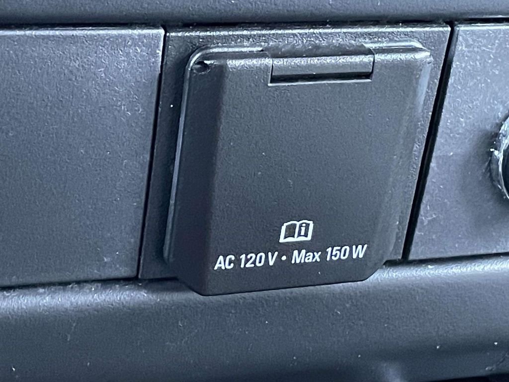 2017 Chevrolet Express Passenger LS - Photo 25