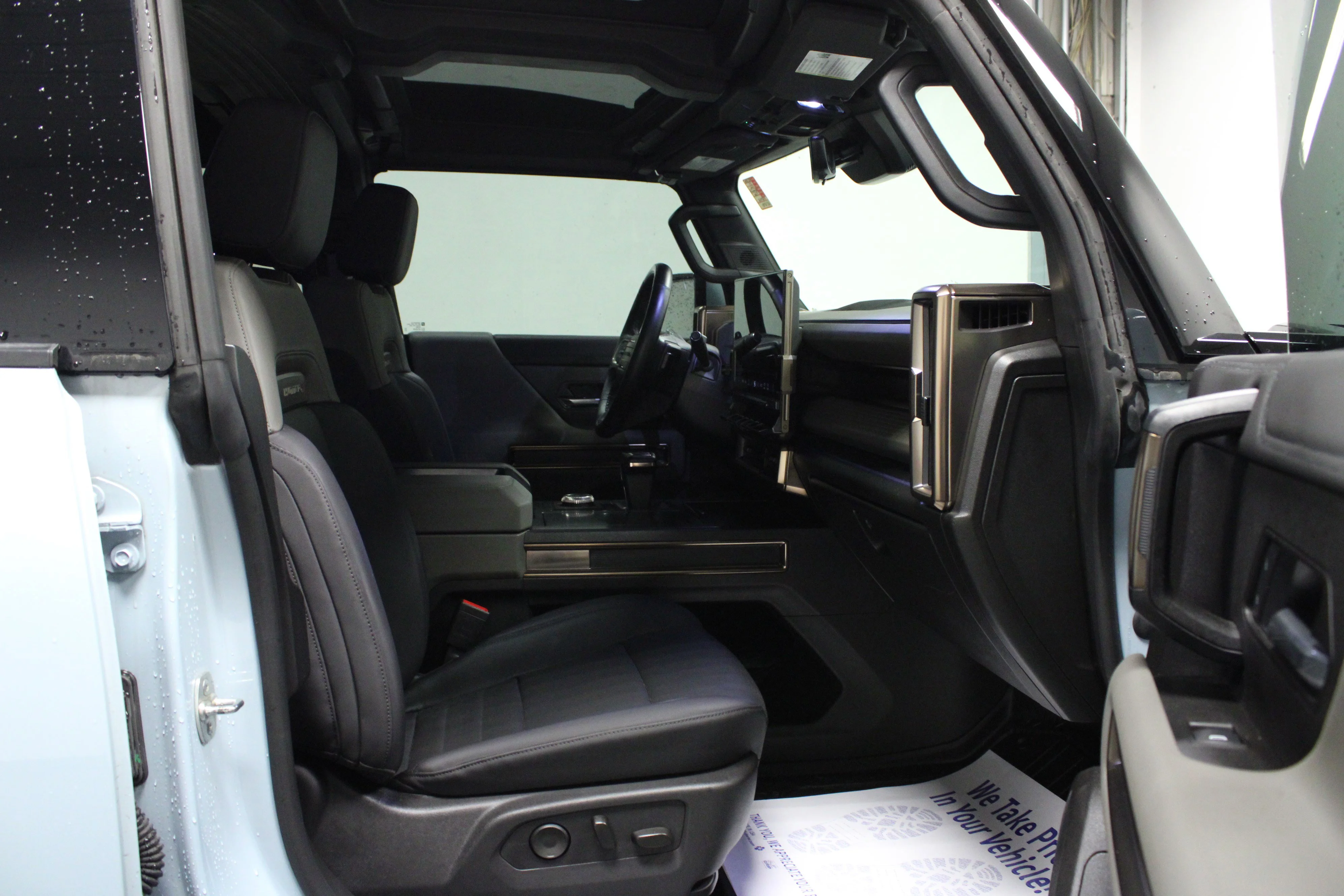 Used 2025 Tide Metallic (No Longer available to order) GMC 2X image 16
